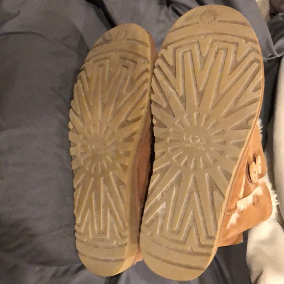 Bailey Button TripletBoot - Picture 2 of 8